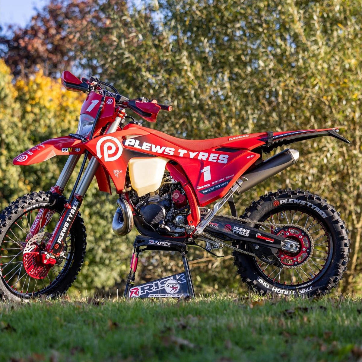 Plews Tyres - EN1 GRAND PRIX - EXTREME - THE TOUGH ONE "SPEC-B" - Gummy Enduro Rear Tire